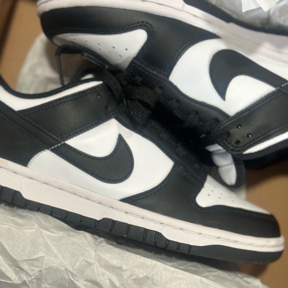 Nike dunks panda (never worn still in box)